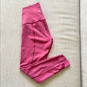 Lululemon Wunder Under Crop II Scallop - Size 4